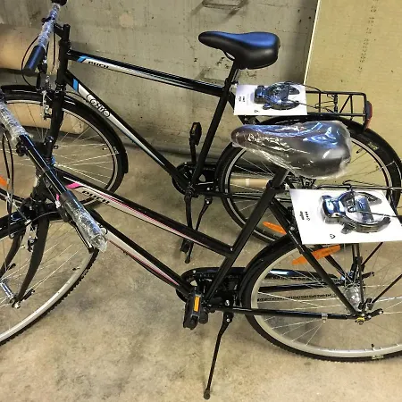 & Cosy + Free Bikes & Netflix Apartment
