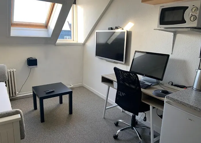 Appartement & Cosy Right At A Metro Stop *